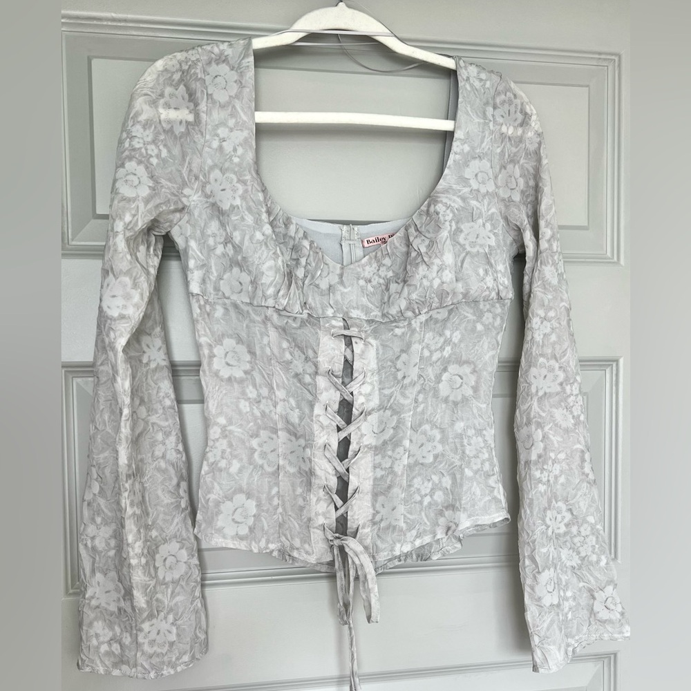 Lane 201 Floral Vixen Top Cement Lace Up Long Sleeve Blouse Medium